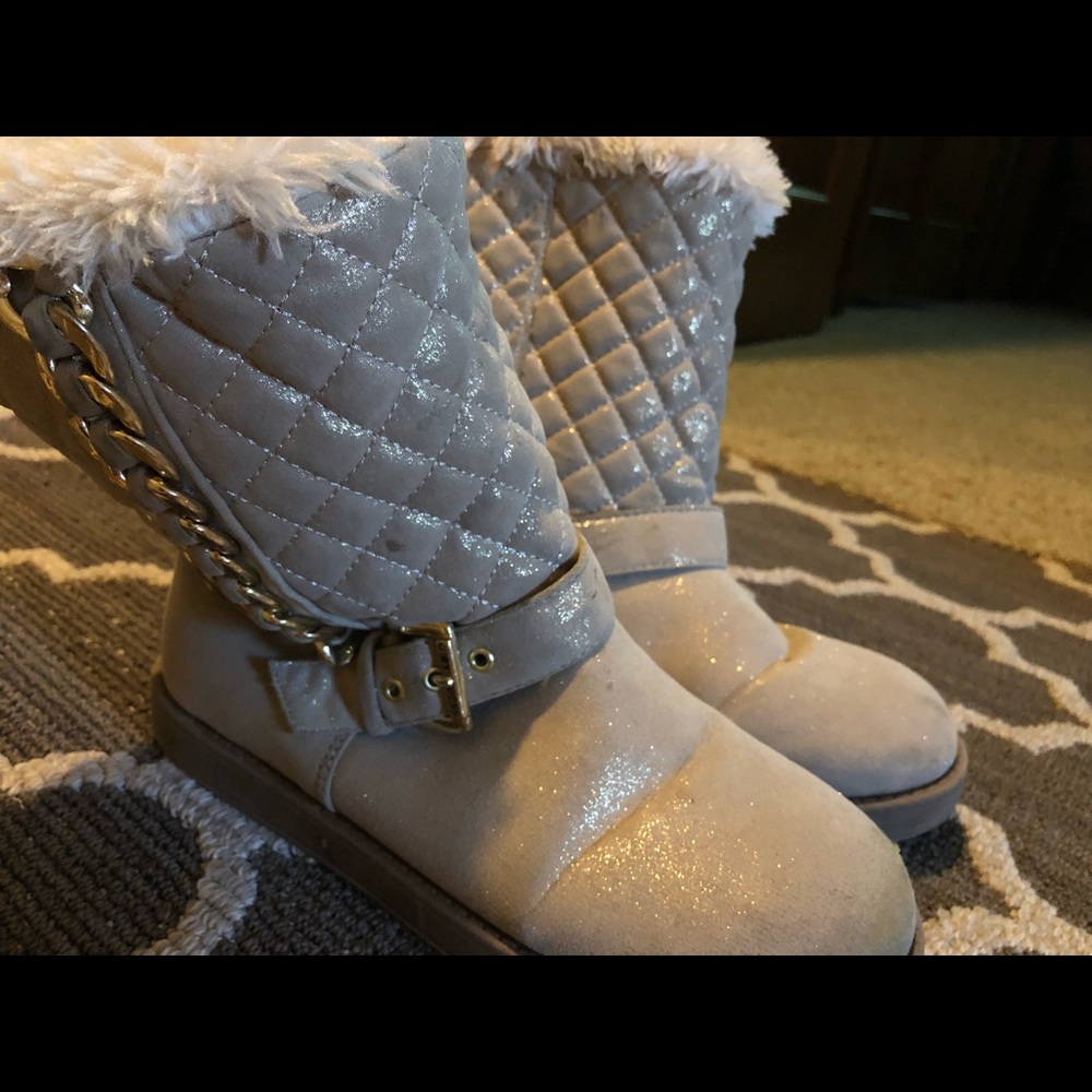 Women’s tan winter boots